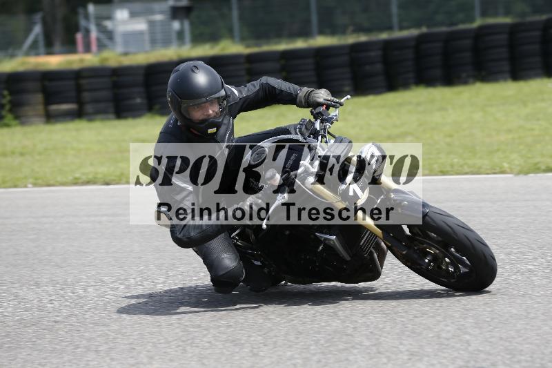 /Archiv-2024/29 12.06.2024 MOTO.CH Track Day ADR/Gruppe gelb/19